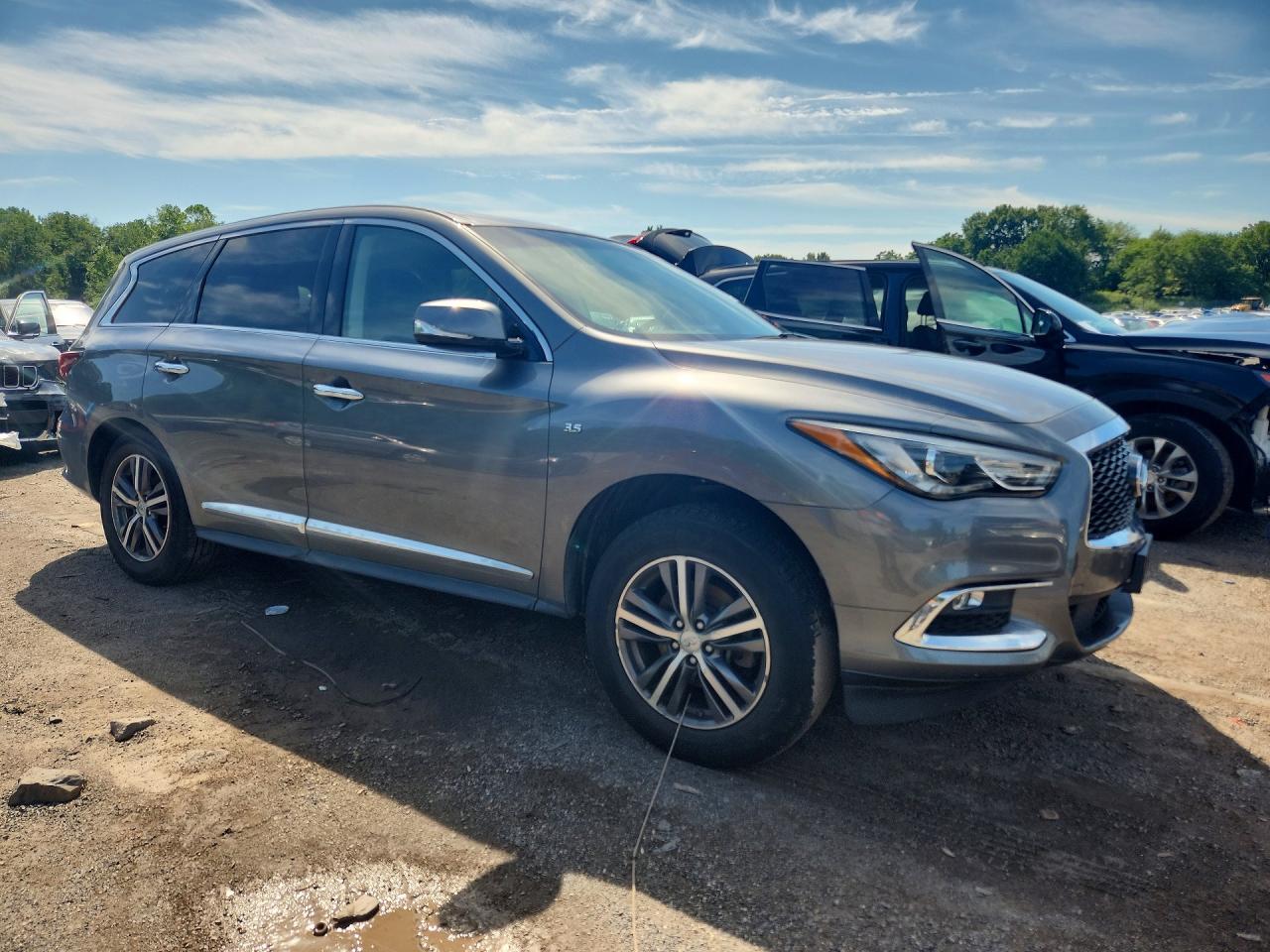 2017 INFINITI QX60 BASE — снимка 4