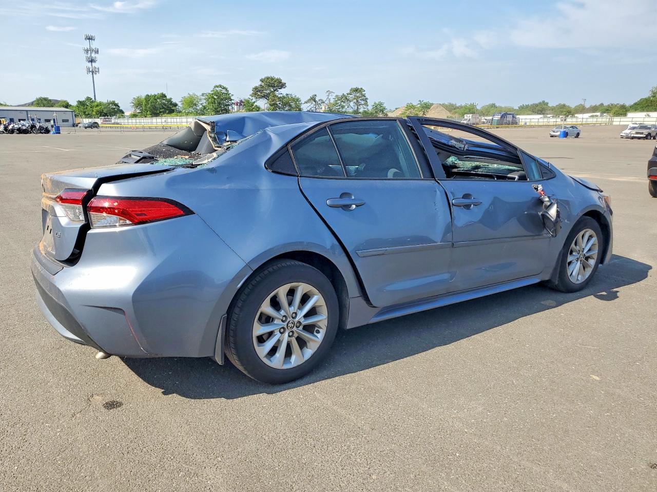 2022 TOYOTA COROLLA LE — снимка 3