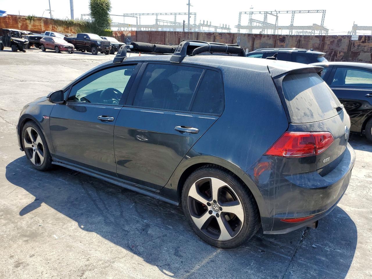 2015 VOLKSWAGEN GTI — снимка 2