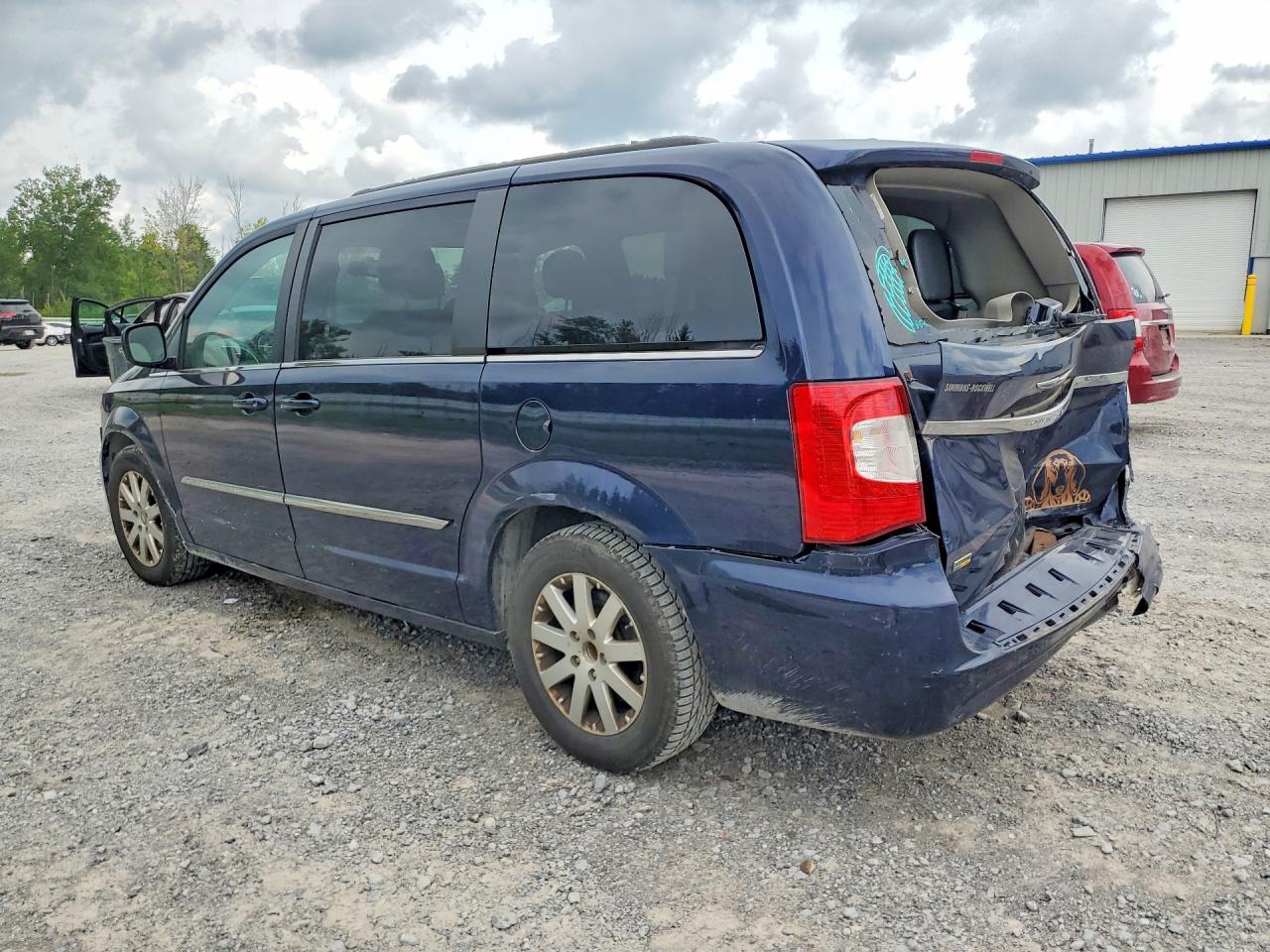2016 CHRYSLER TOWN & COUNTRY TOURING — снимка 2