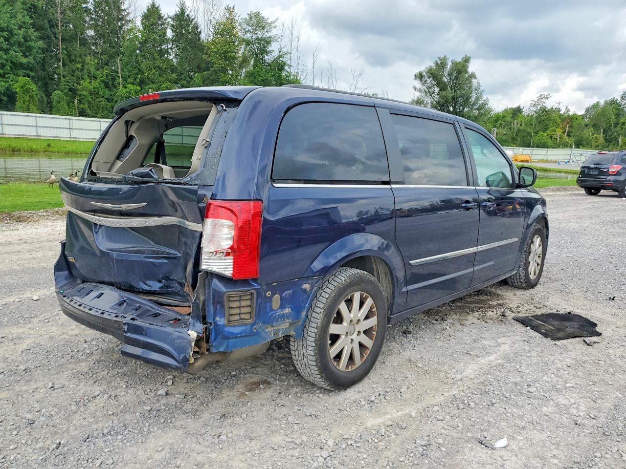 2016 CHRYSLER TOWN & COUNTRY TOURING — снимка 3