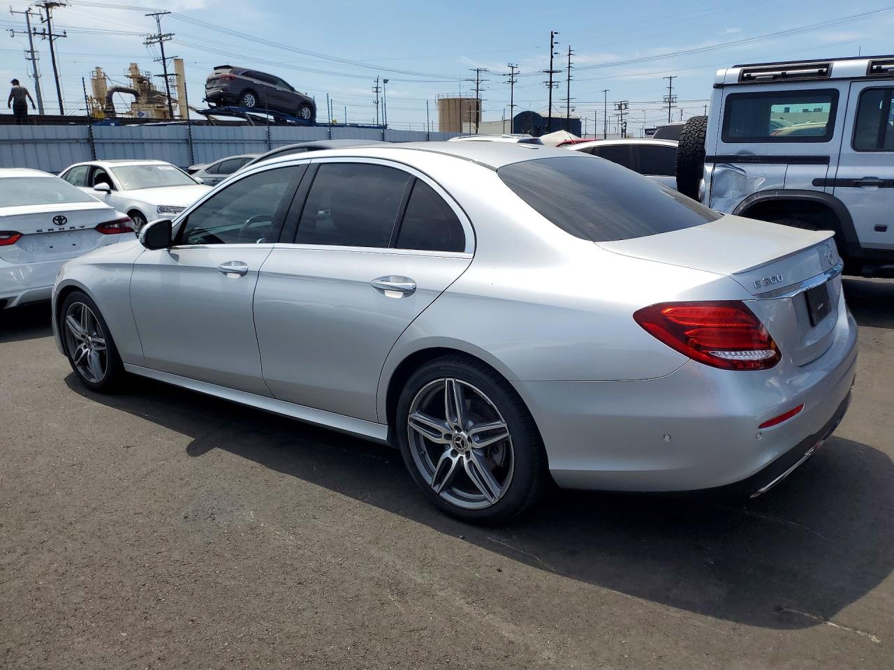 2019 MERCEDES-BENZ E 300 — снимка 2