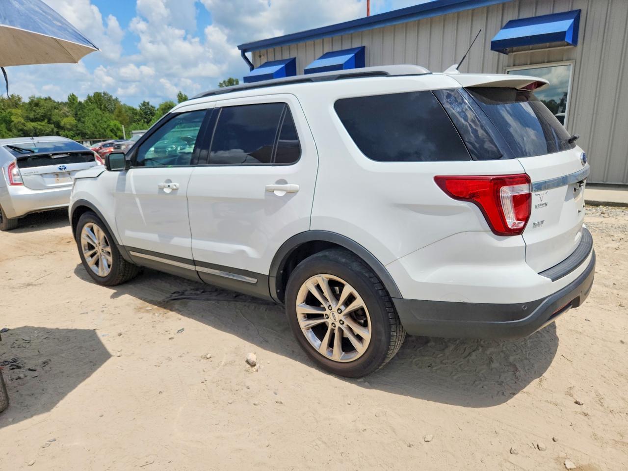 2019 FORD EXPLORER XLT — снимка 2