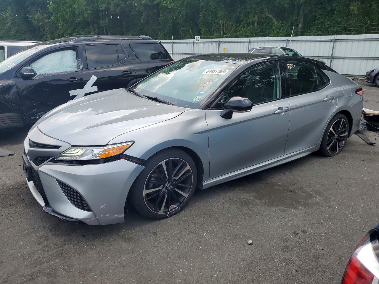 2020 TOYOTA CAMRY XSE