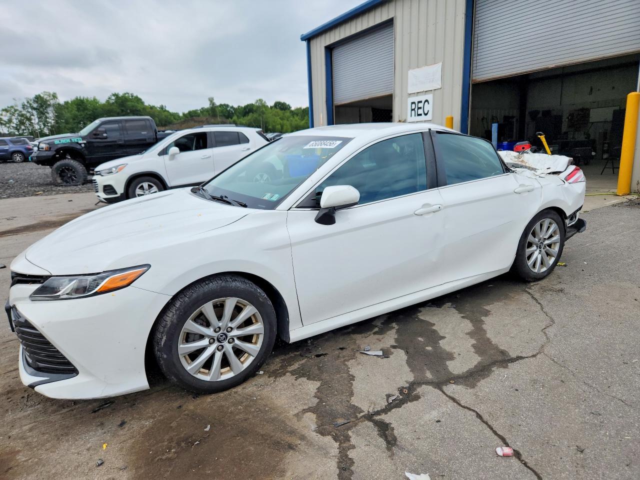 2018 TOYOTA CAMRY LE