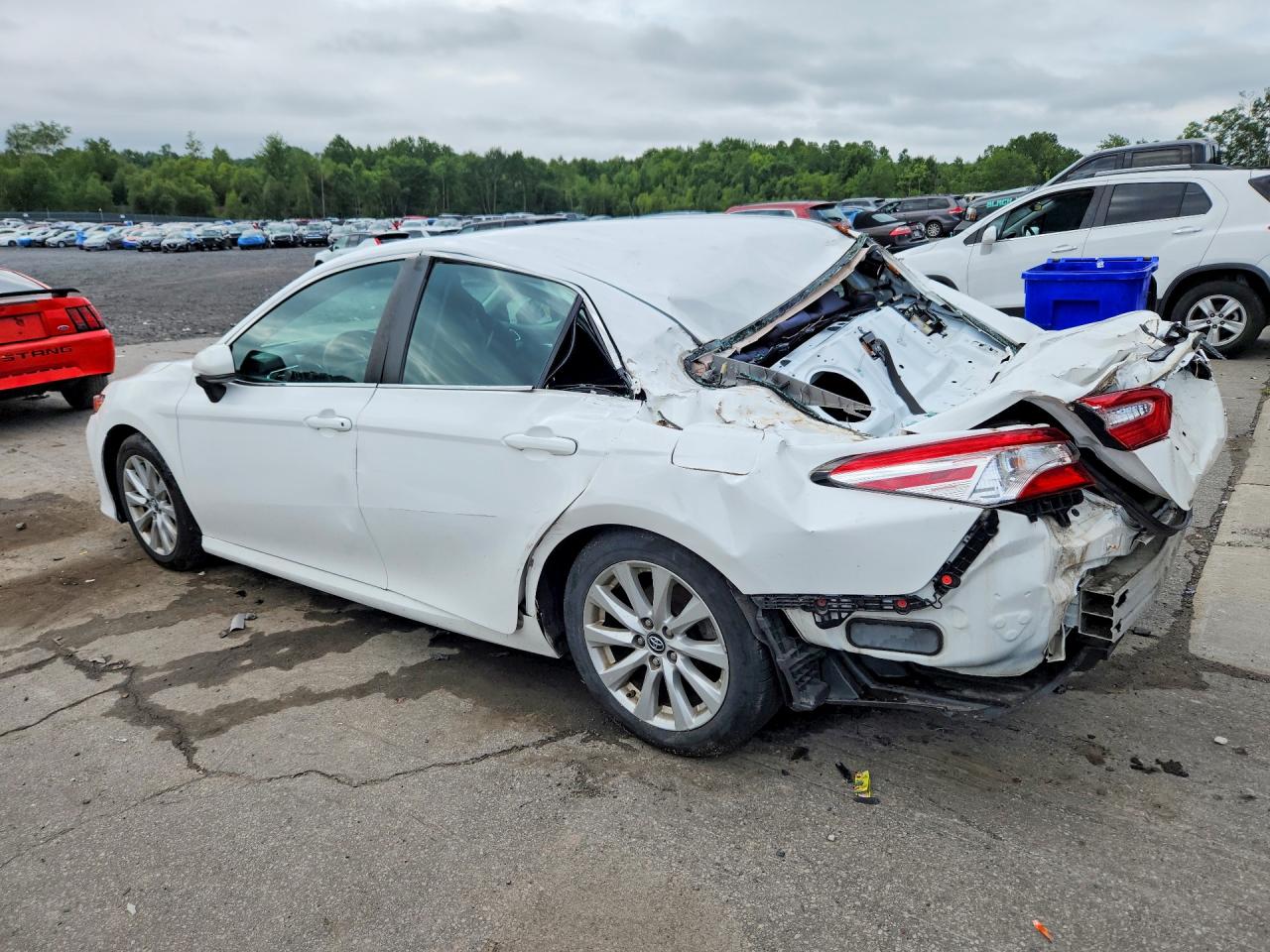 2018 TOYOTA CAMRY LE — снимка 2