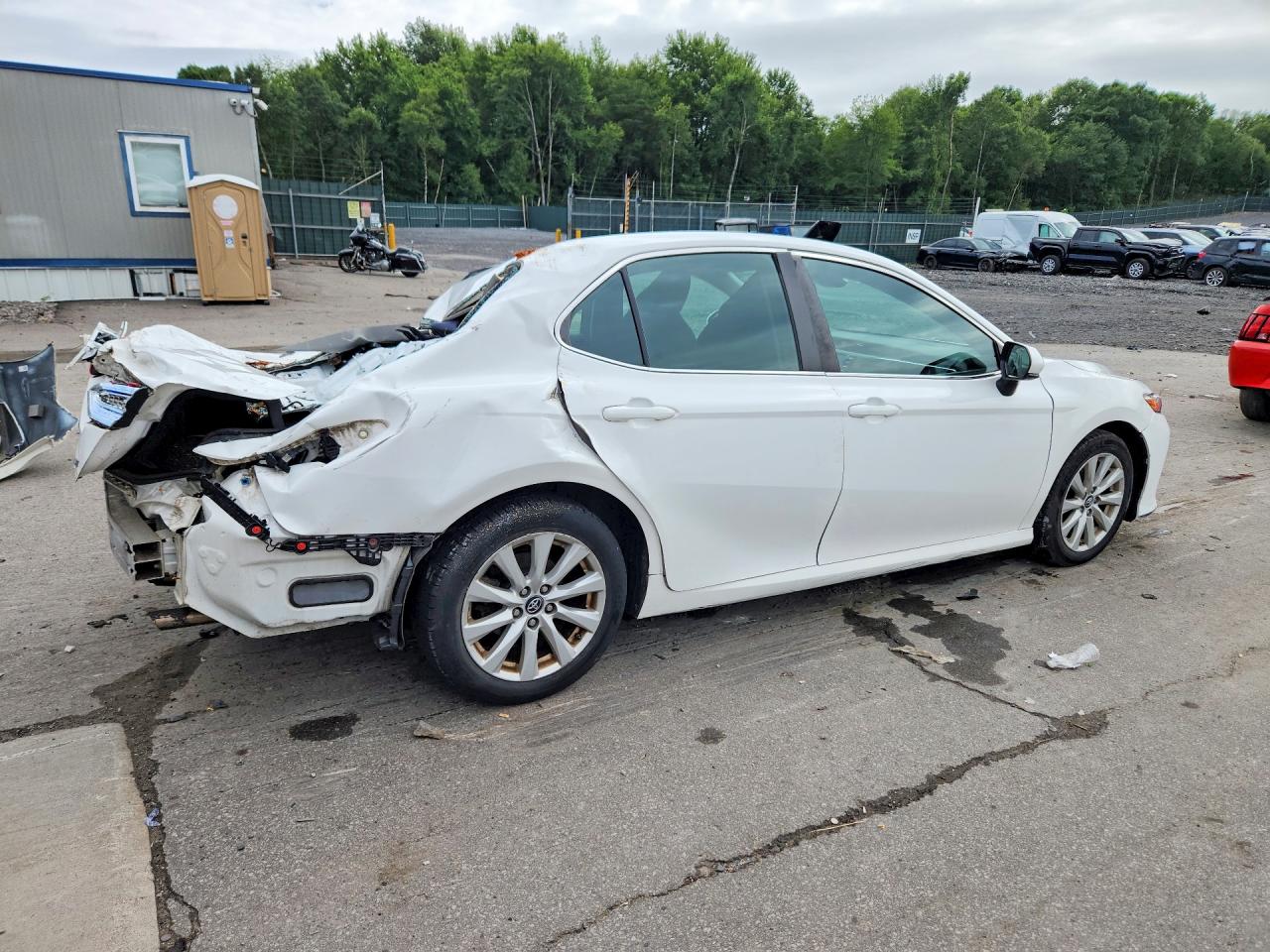 2018 TOYOTA CAMRY LE — снимка 3