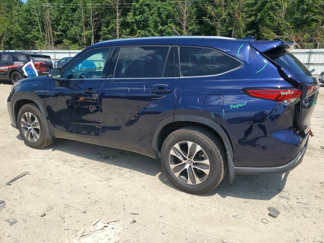2021 TOYOTA HIGHLANDER XLE — снимка 2