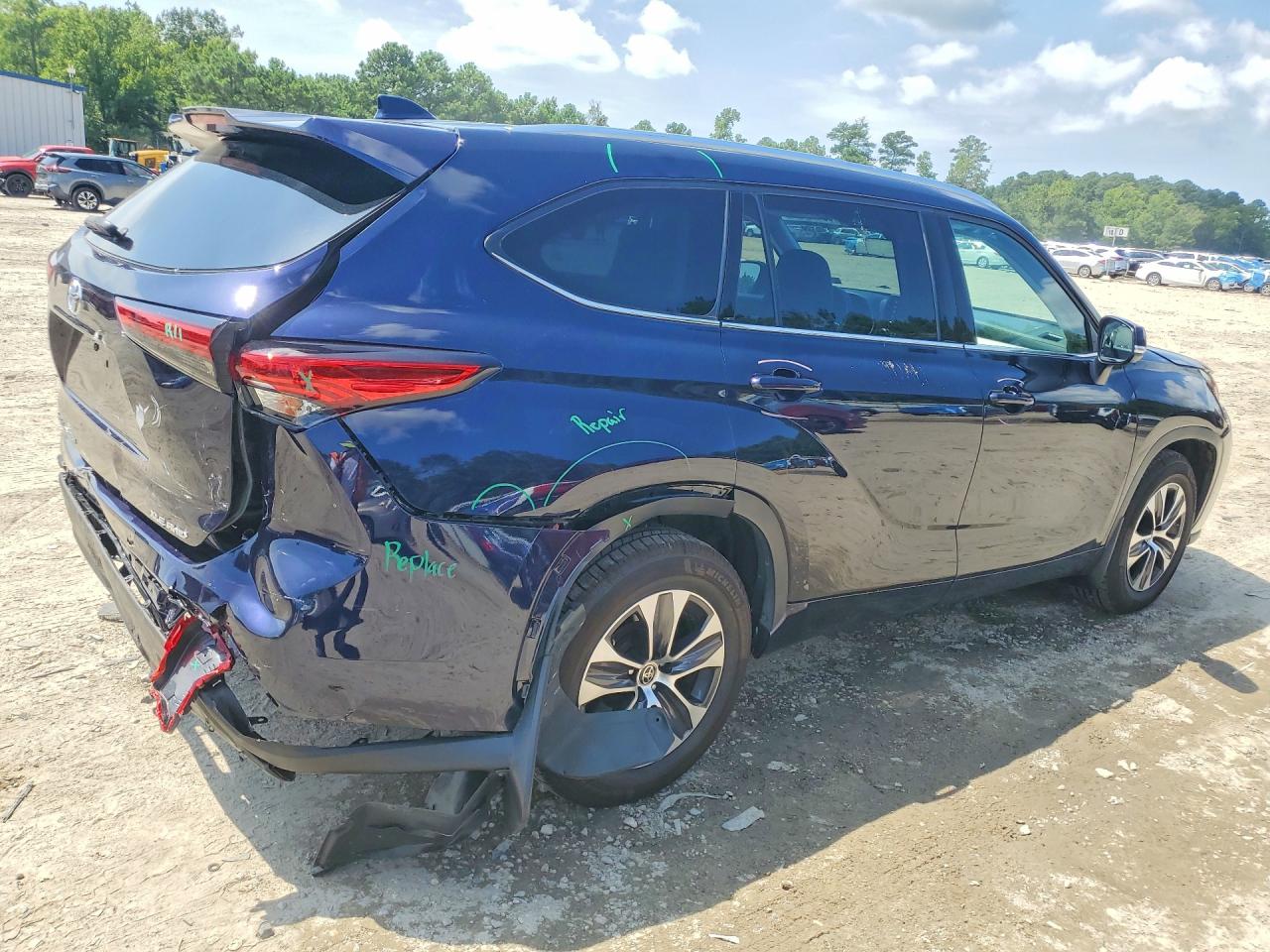 2021 TOYOTA HIGHLANDER XLE — снимка 3