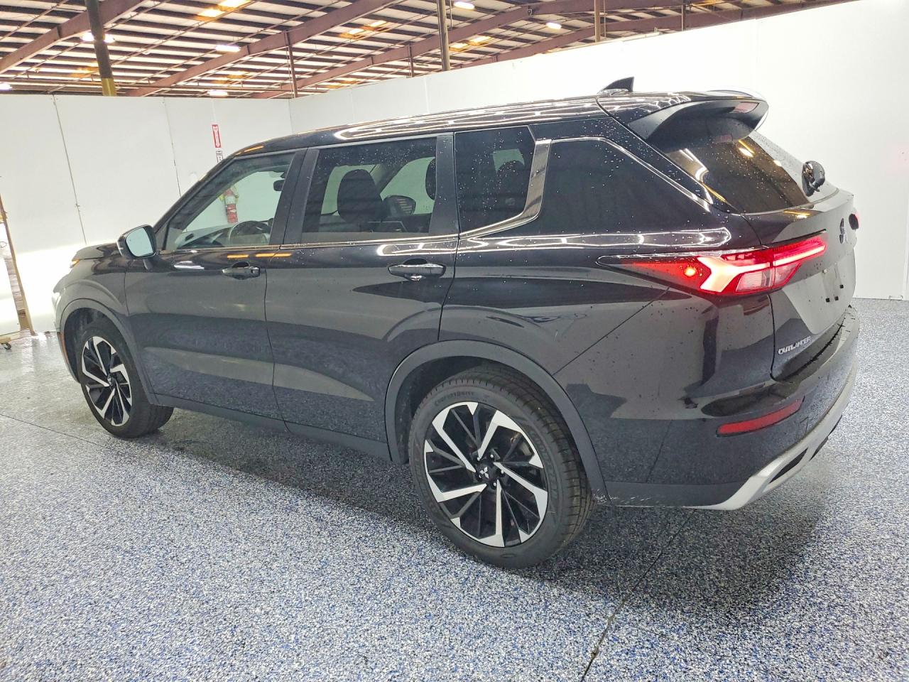 2024 MITSUBISHI OUTLANDER SE — снимка 2
