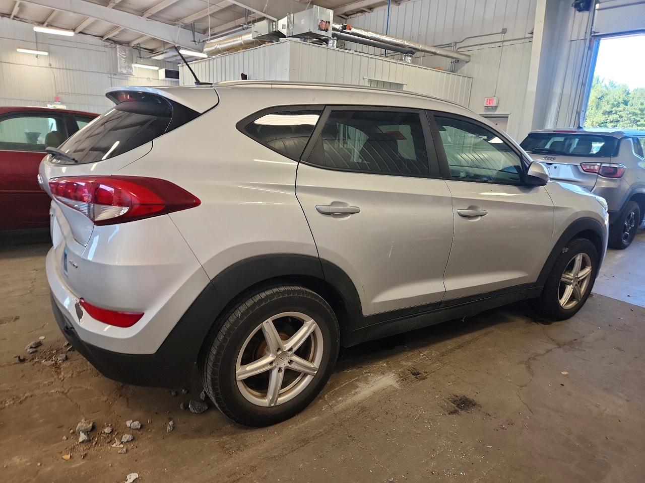 2016 HYUNDAI TUCSON SE — снимка 3