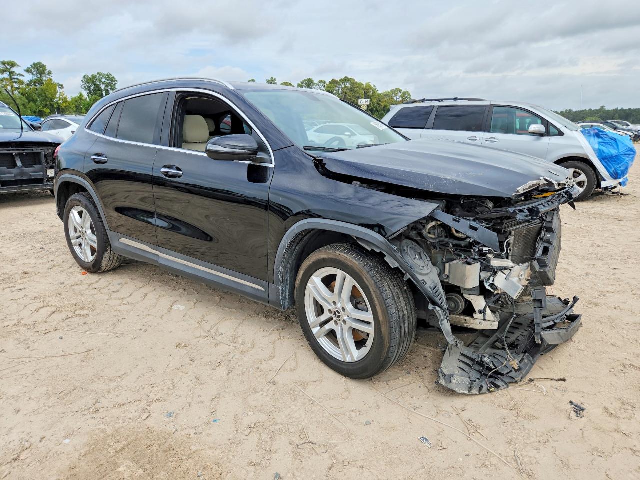 2021 MERCEDES-BENZ GLA 250 — снимка 4