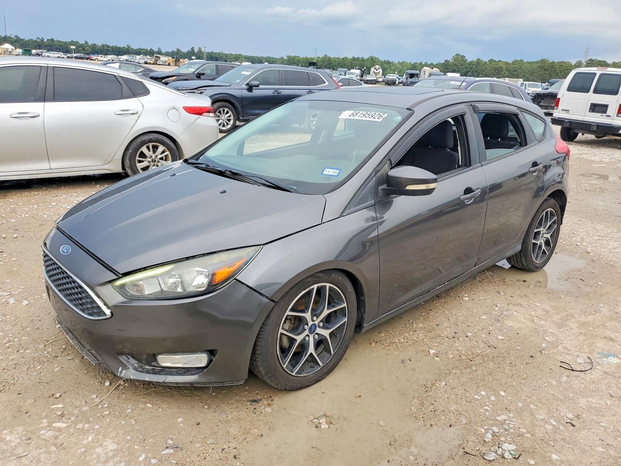 2017 FORD FOCUS SEL