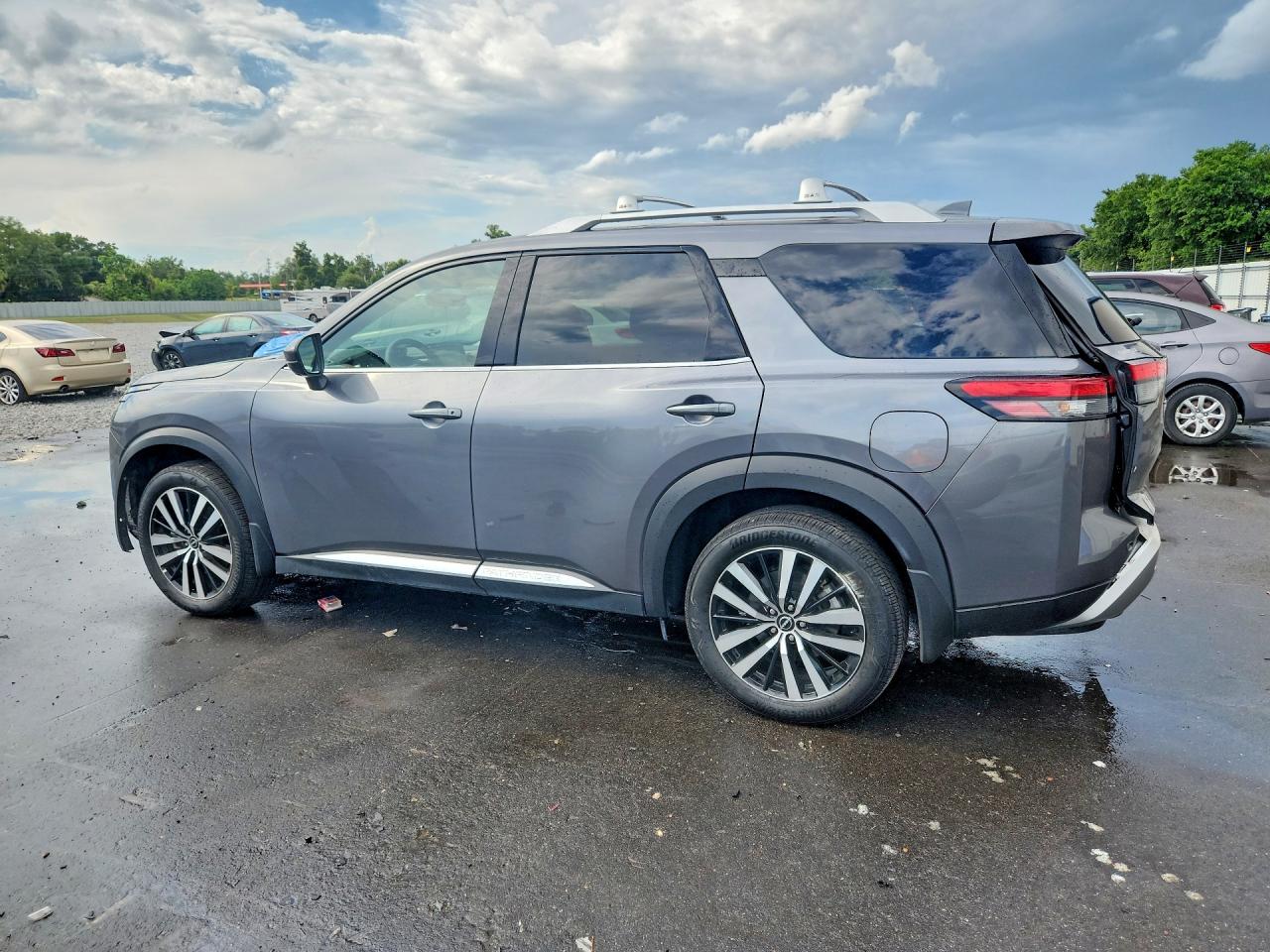 2024 NISSAN PATHFINDER PLATINUM — снимка 2