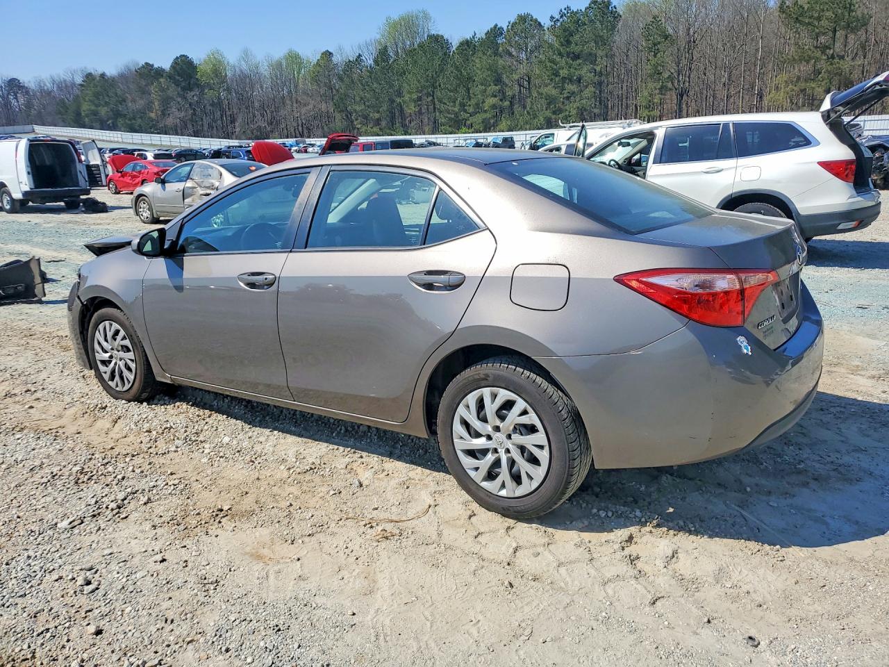 2017 TOYOTA COROLLA LE — снимка 2