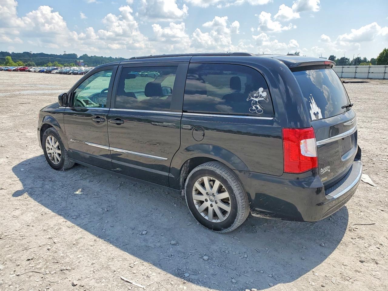 2016 CHRYSLER TOWN & COUNTRY TOURING — снимка 2
