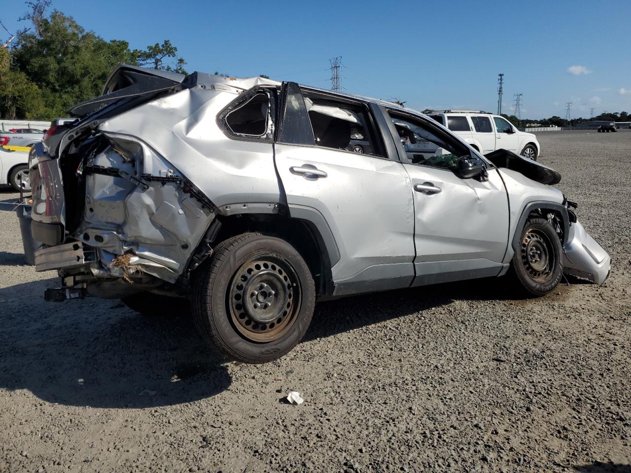 2019 TOYOTA RAV4 LE — снимка 3