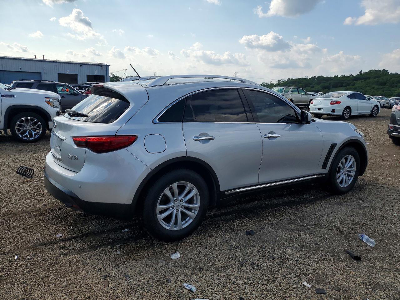 2016 INFINITI QX70 BASE — снимка 3