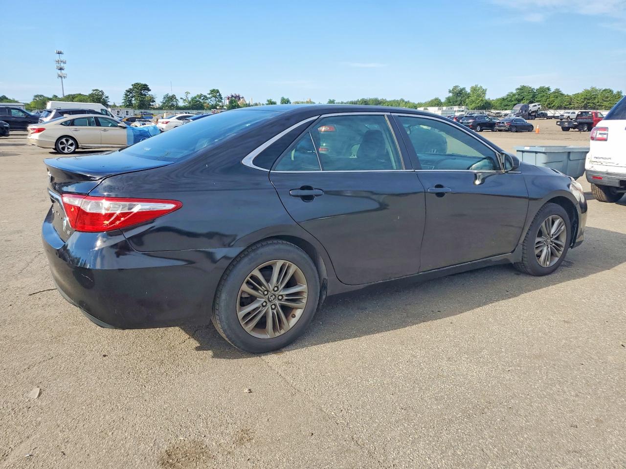 2017 TOYOTA CAMRY SE — снимка 3