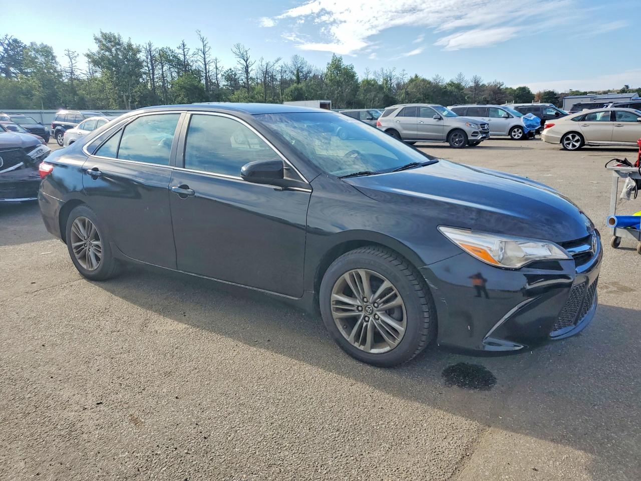 2017 TOYOTA CAMRY SE — снимка 4