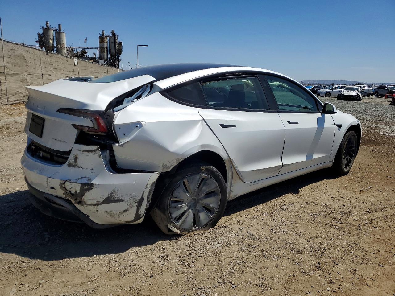 2025 TESLA MODEL 3 — снимка 3