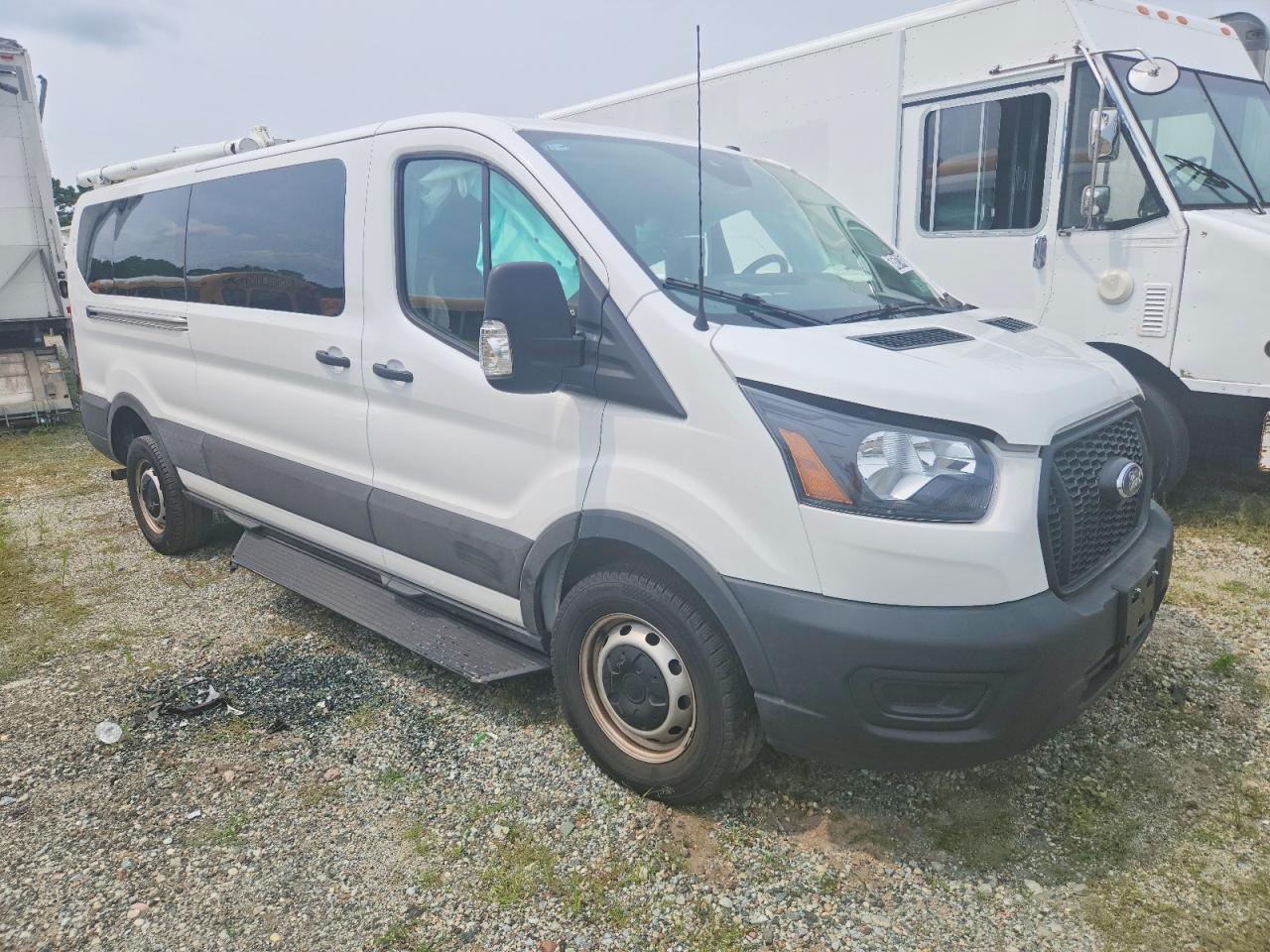 2025 FORD TRANSIT T-350