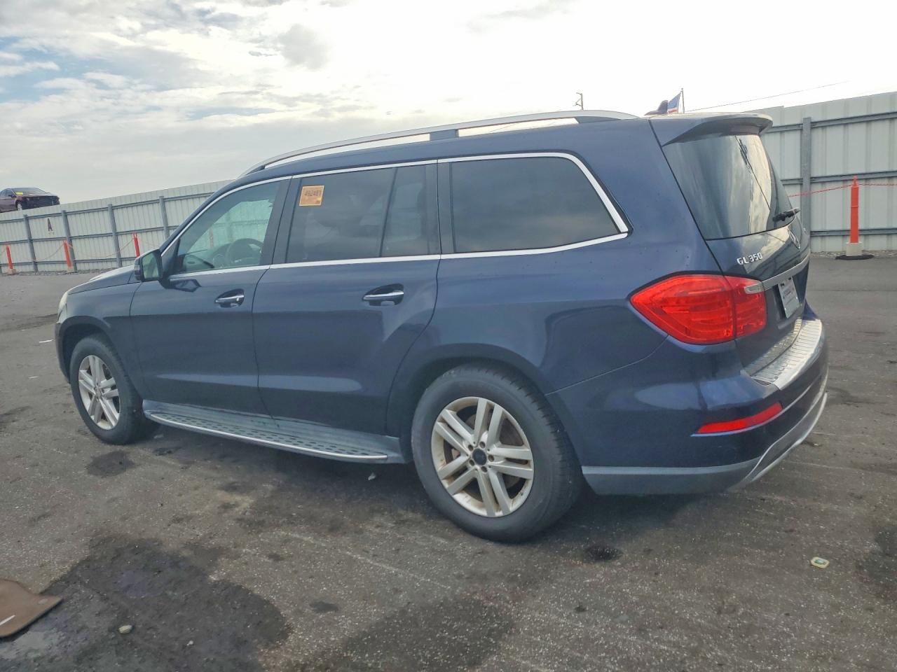 2015 MERCEDES-BENZ GL 350 BLUETEC — снимка 2