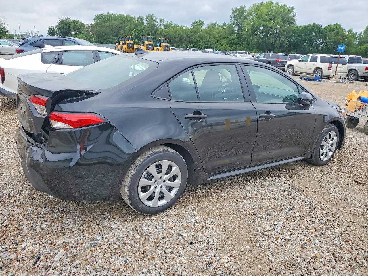 2026 TOYOTA COROLLA LE — снимка 3