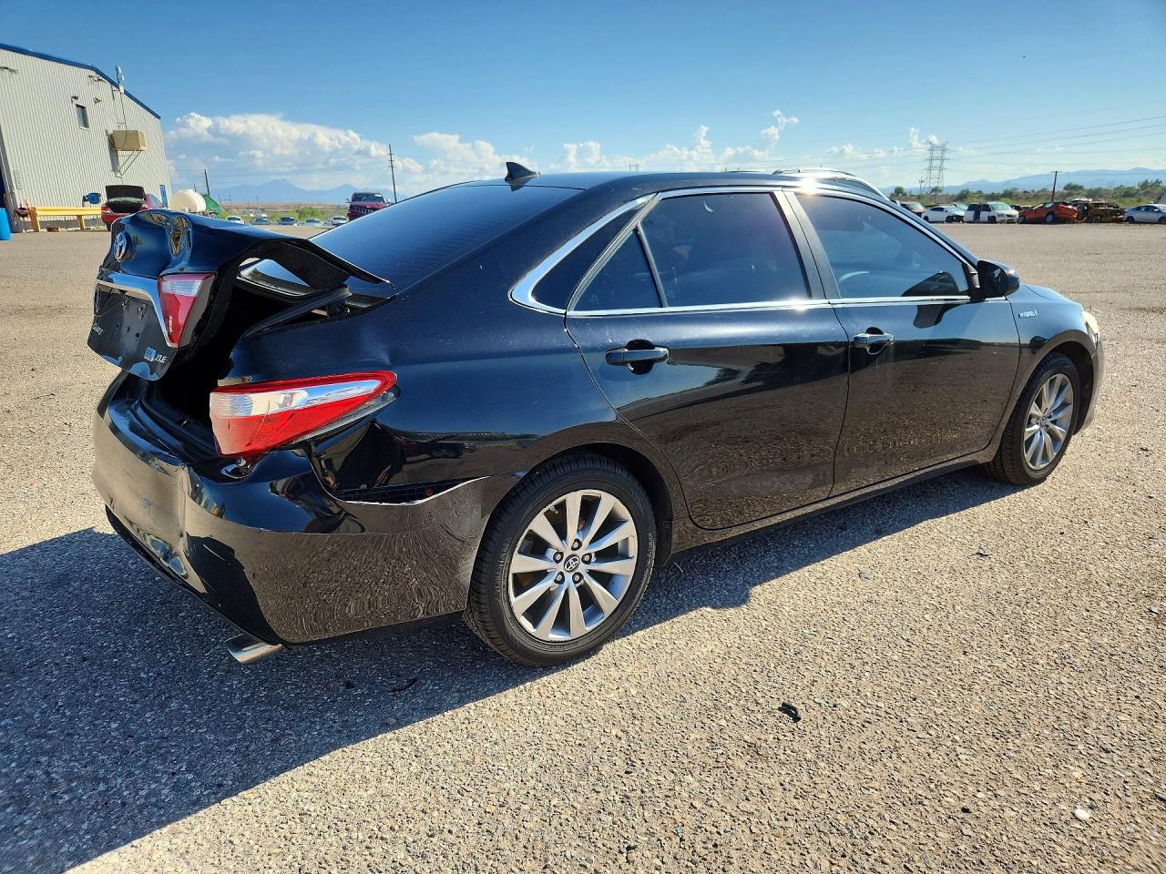 2017 TOYOTA CAMRY HYBRID XLE — снимка 3