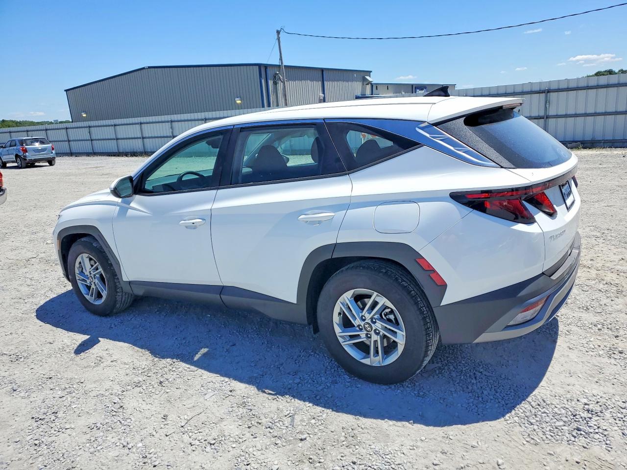2026 HYUNDAI TUCSON SE — снимка 2
