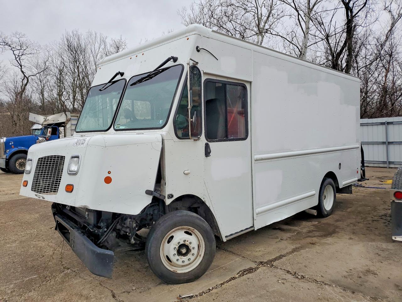 2022 FORD F59