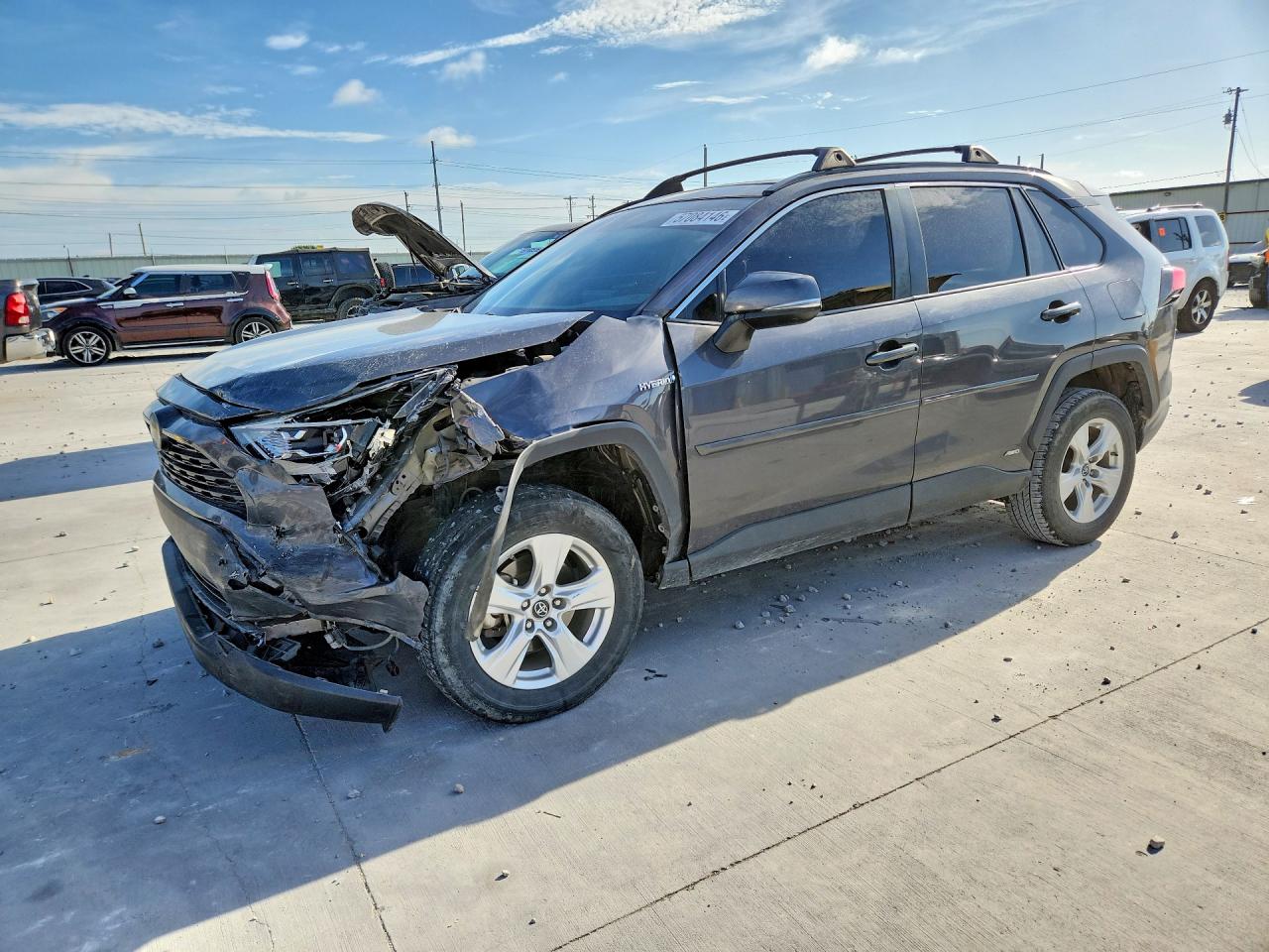 2019 TOYOTA RAV4 HYBRID XLE