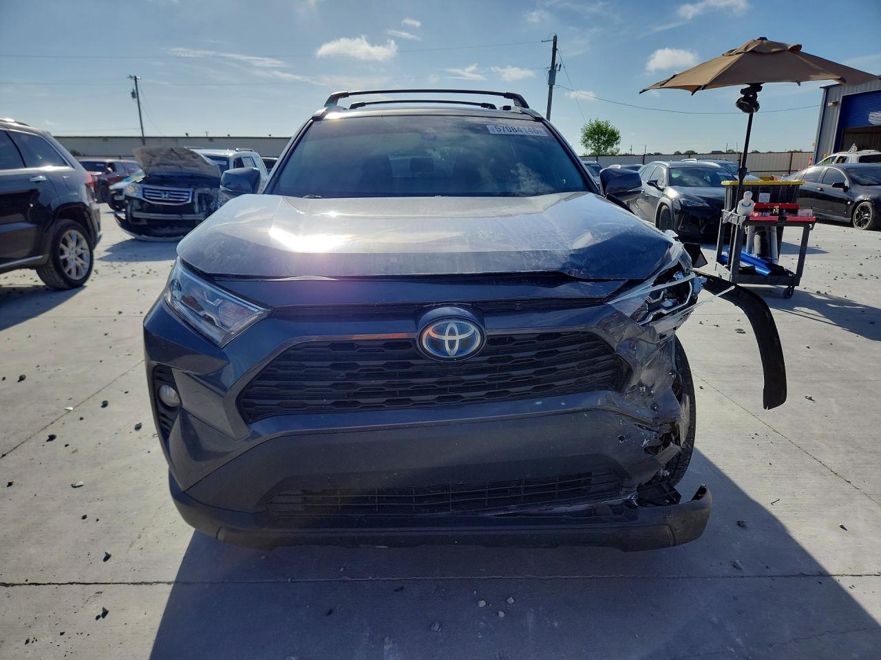 2019 TOYOTA RAV4 HYBRID XLE — снимка 5