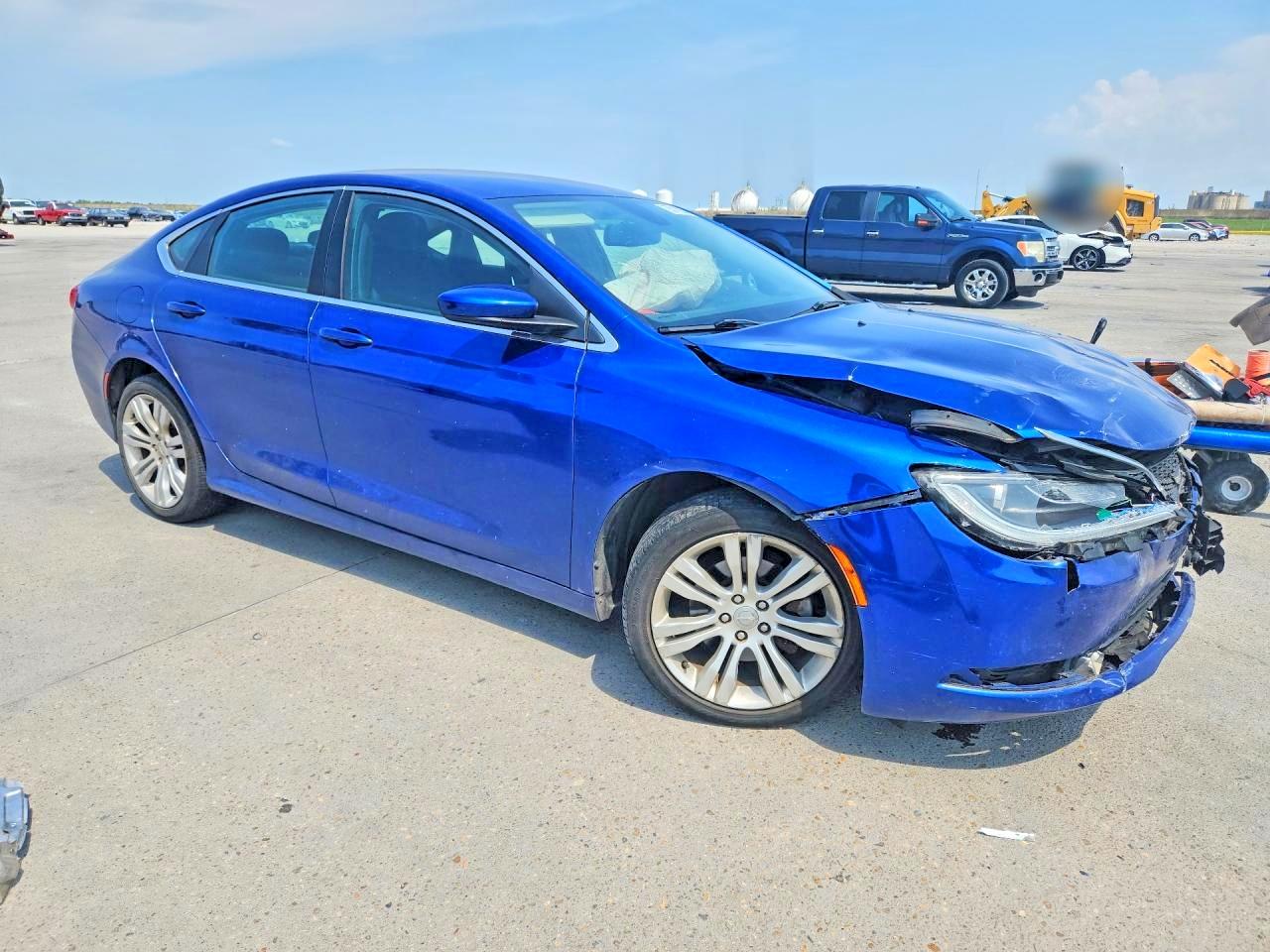 2016 CHRYSLER 200 LIMITED — снимка 4