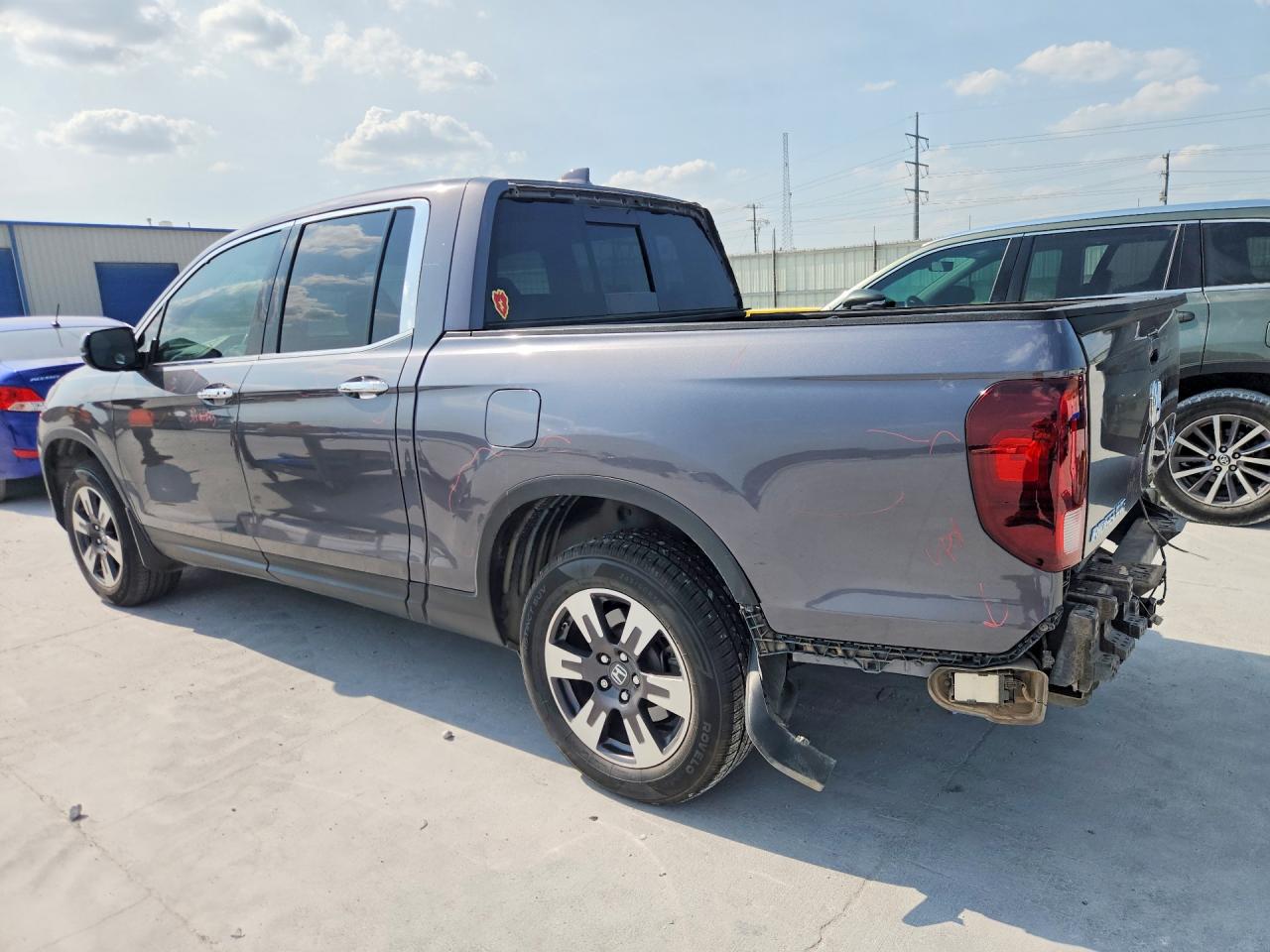 2019 HONDA RIDGELINE RTL — снимка 2