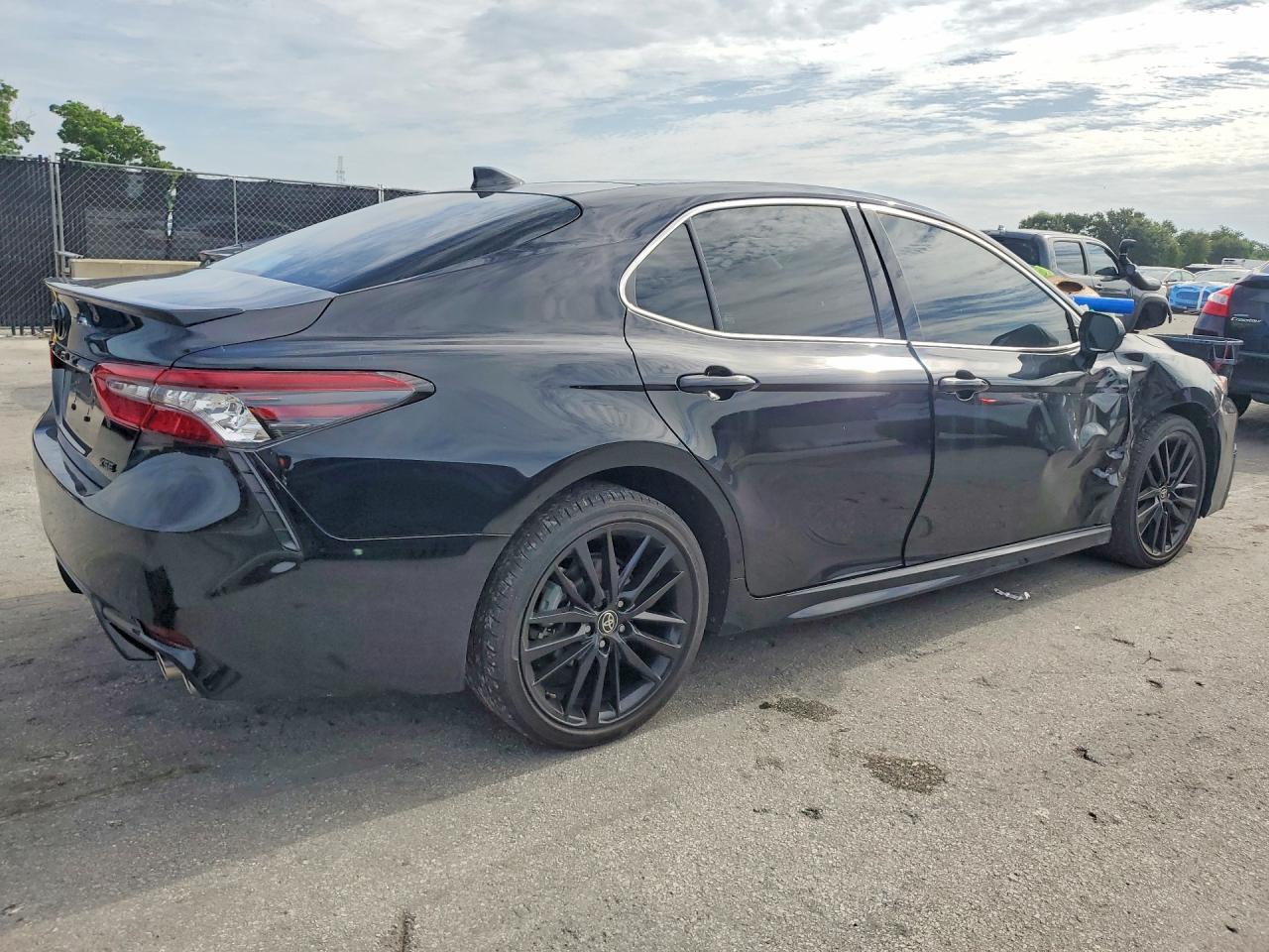 2024 TOYOTA CAMRY XSE — снимка 3