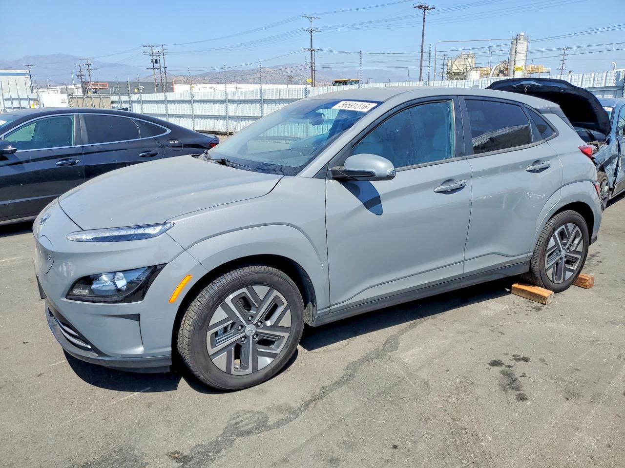 2023 HYUNDAI KONA SE
