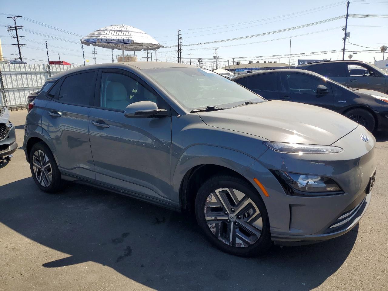 2023 HYUNDAI KONA SE — снимка 4