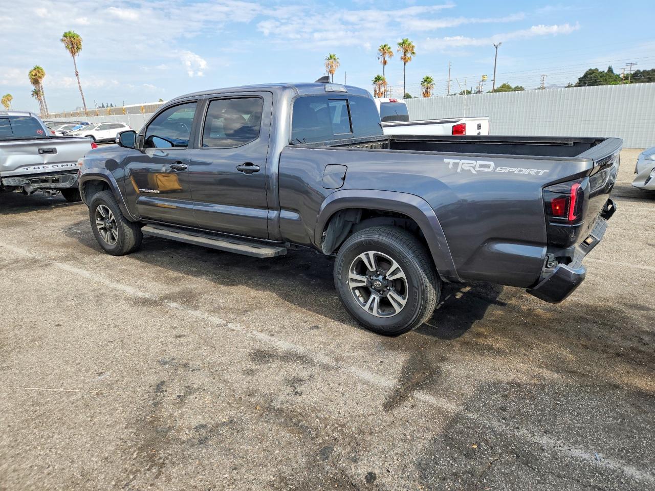 2019 TOYOTA TACOMA TRD SPORT — снимка 2