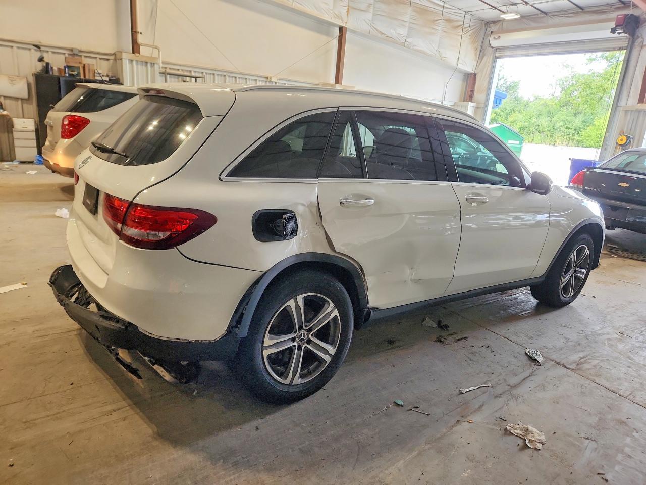 2019 MERCEDES-BENZ GLC 300 — снимка 3