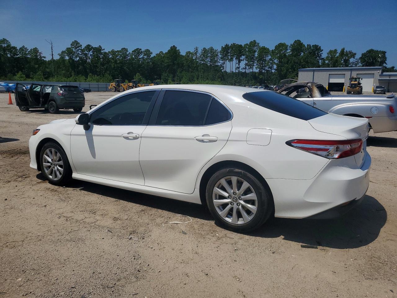2018 TOYOTA CAMRY LE — снимка 2