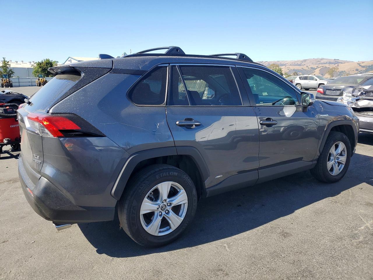 2019 TOYOTA RAV4 HYBRID XLE — снимка 3