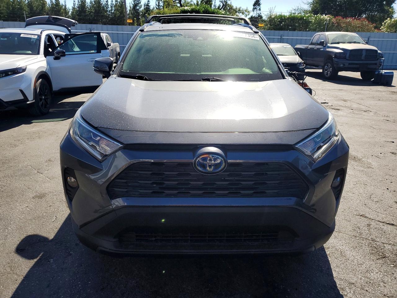 2019 TOYOTA RAV4 HYBRID XLE — снимка 5