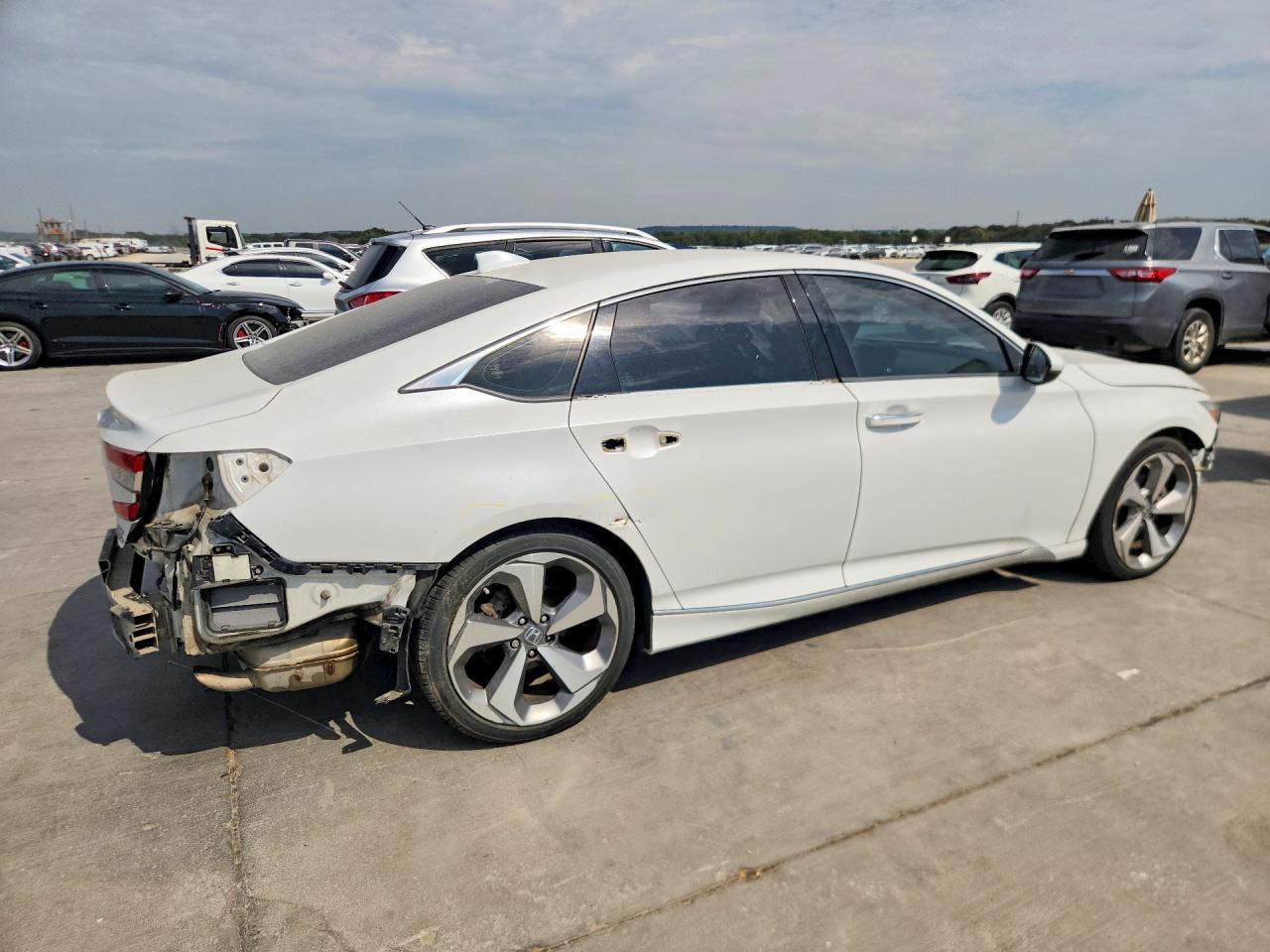 2019 HONDA ACCORD TOURING — снимка 3