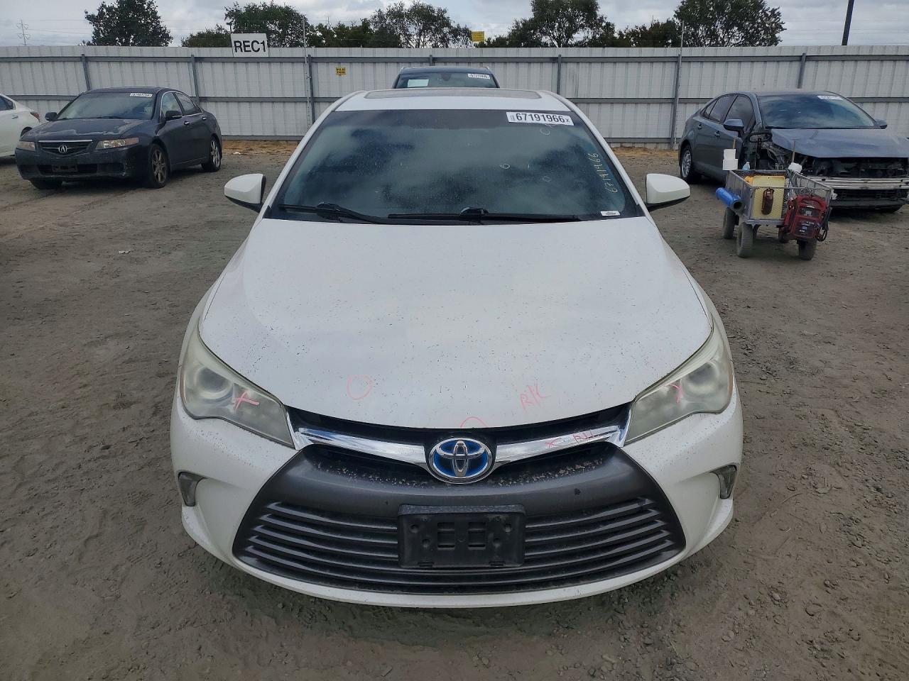 2017 TOYOTA CAMRY HYBRID XLE — снимка 5