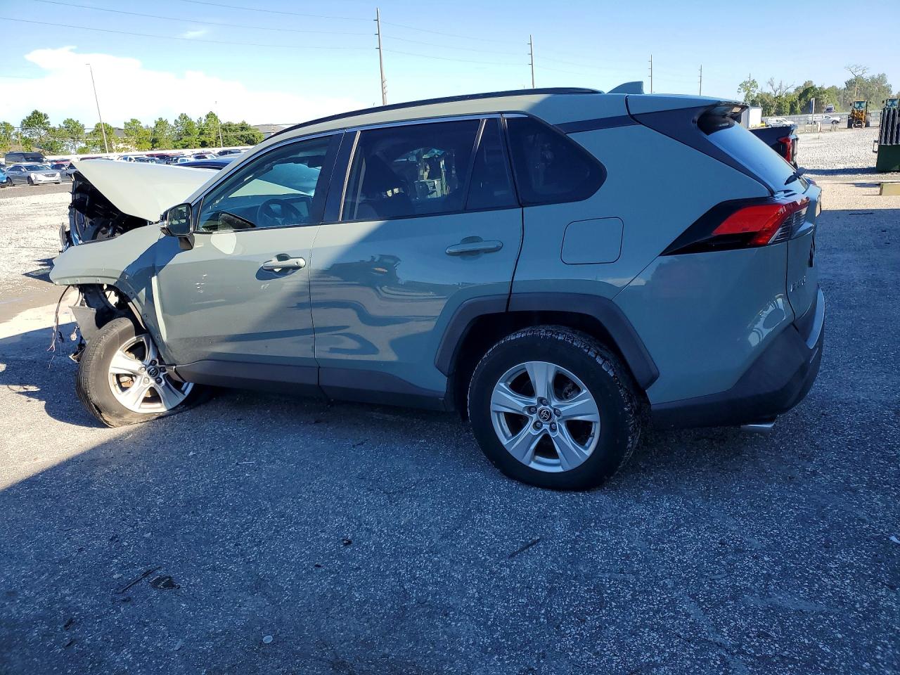 2019 TOYOTA RAV4 XLE — снимка 2