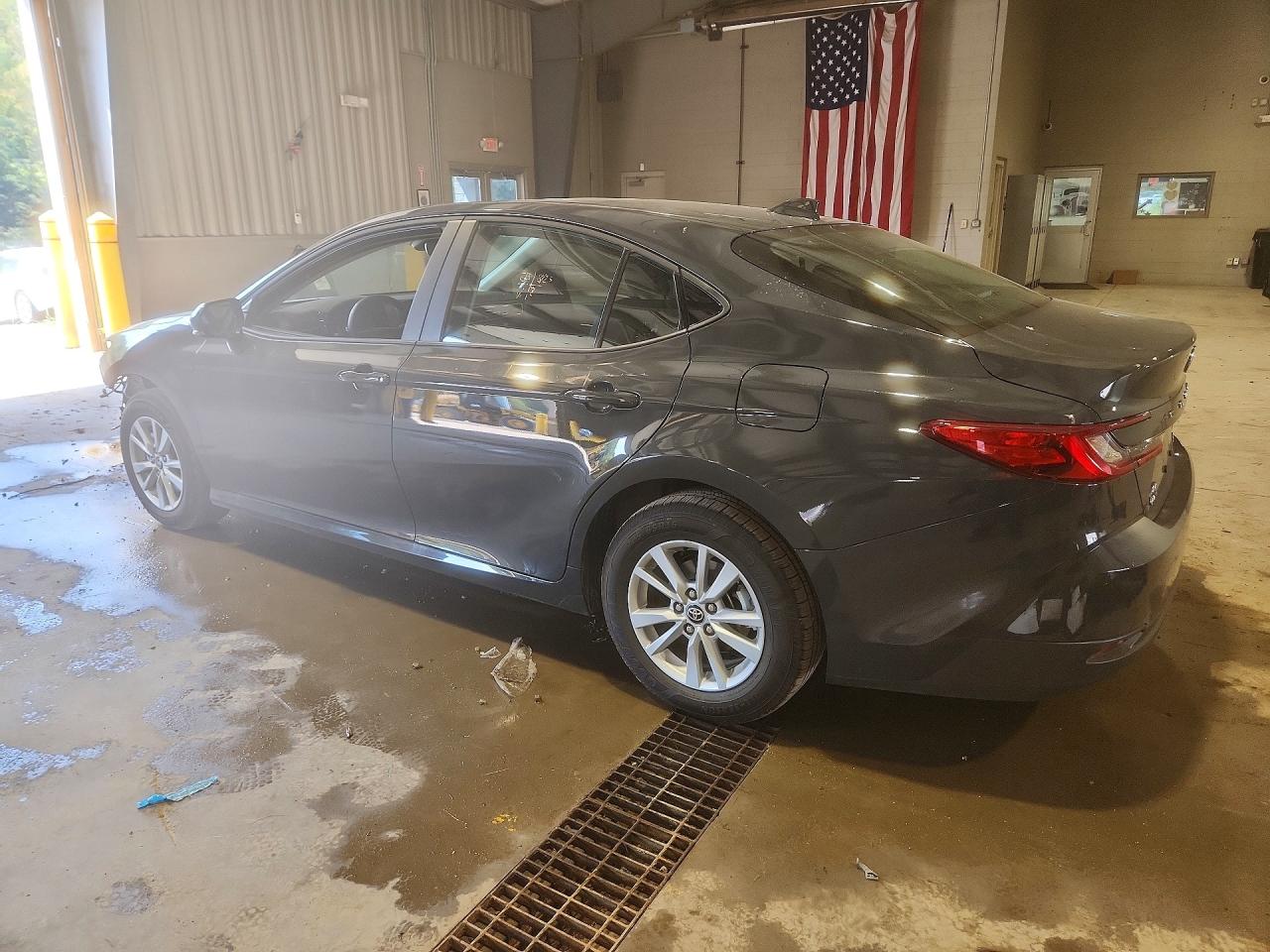 2026 TOYOTA CAMRY LE — снимка 2