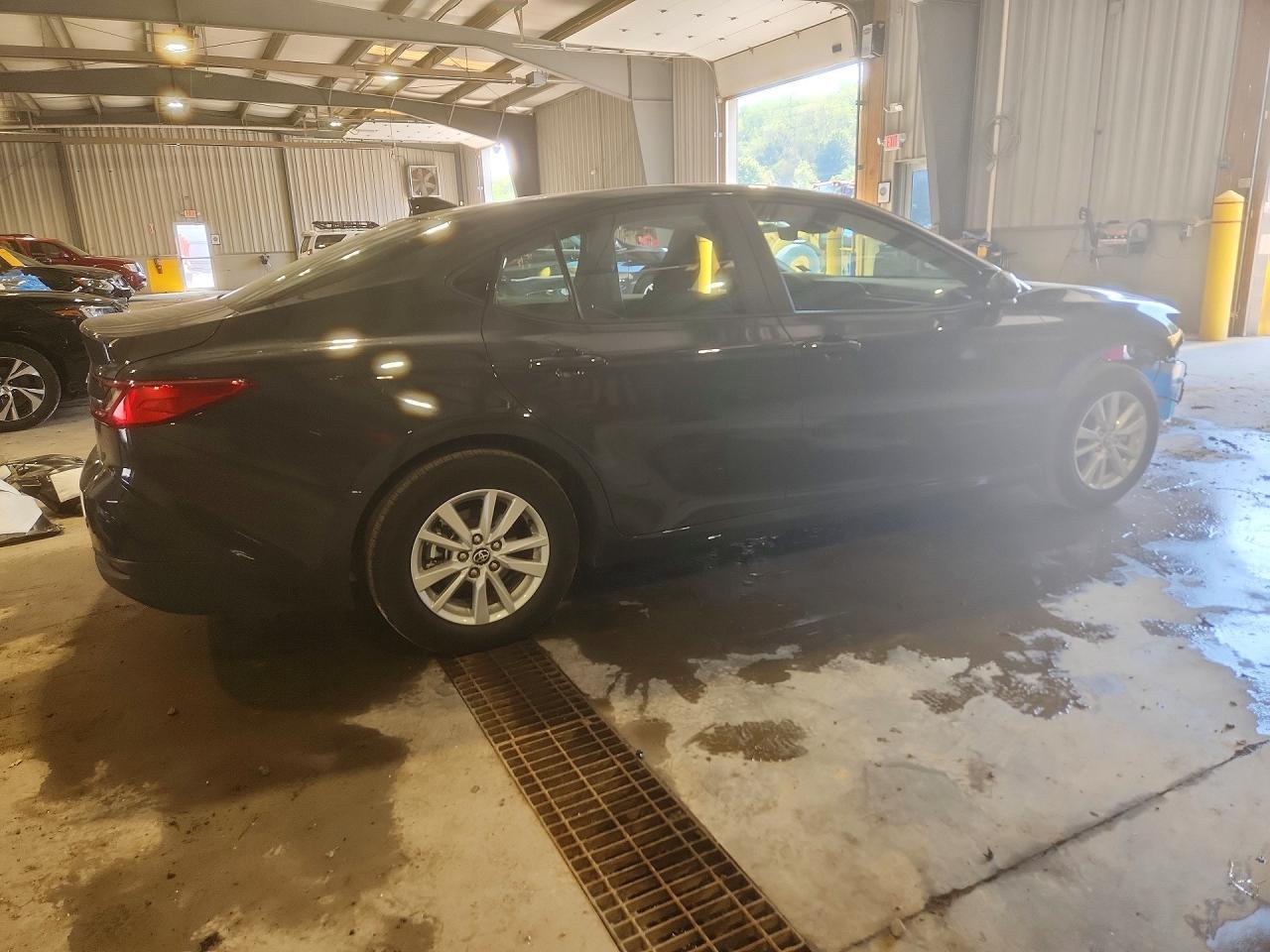 2026 TOYOTA CAMRY LE — снимка 3