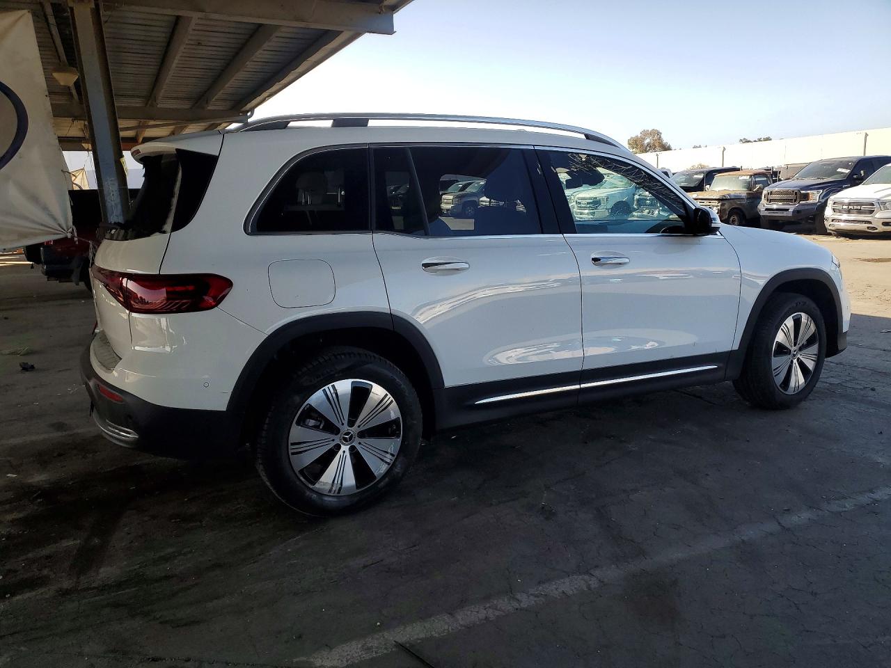 2024 MERCEDES-BENZ EQB 250+ — снимка 3