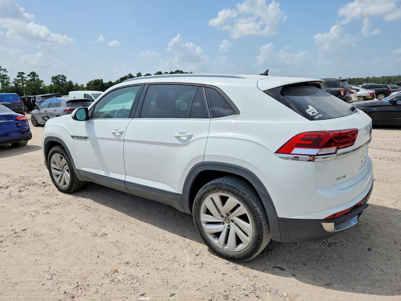 2021 VOLKSWAGEN ATLAS CROSS SPORT SE — снимка 2